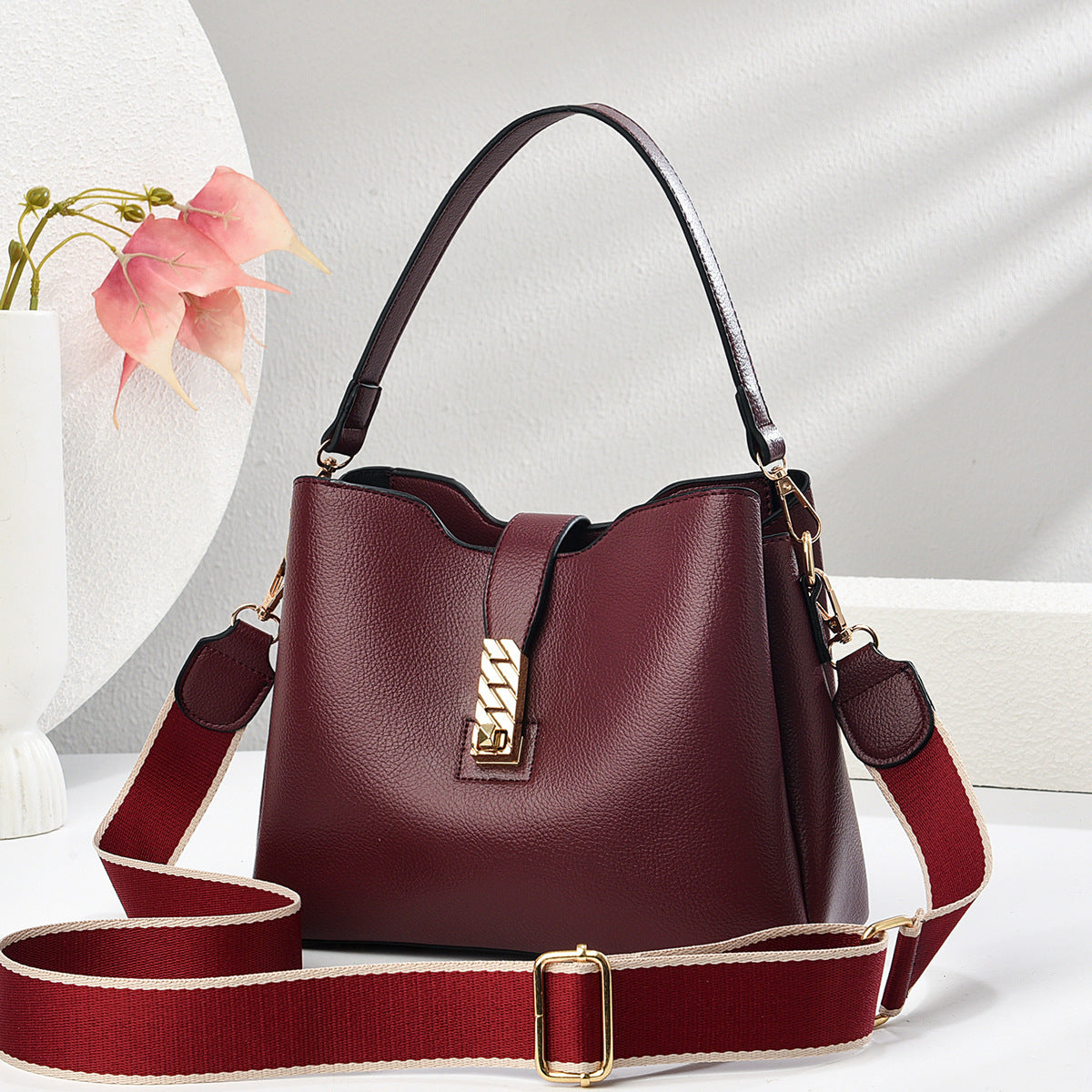 Fashion Personality Large Capacity Bucket Bag