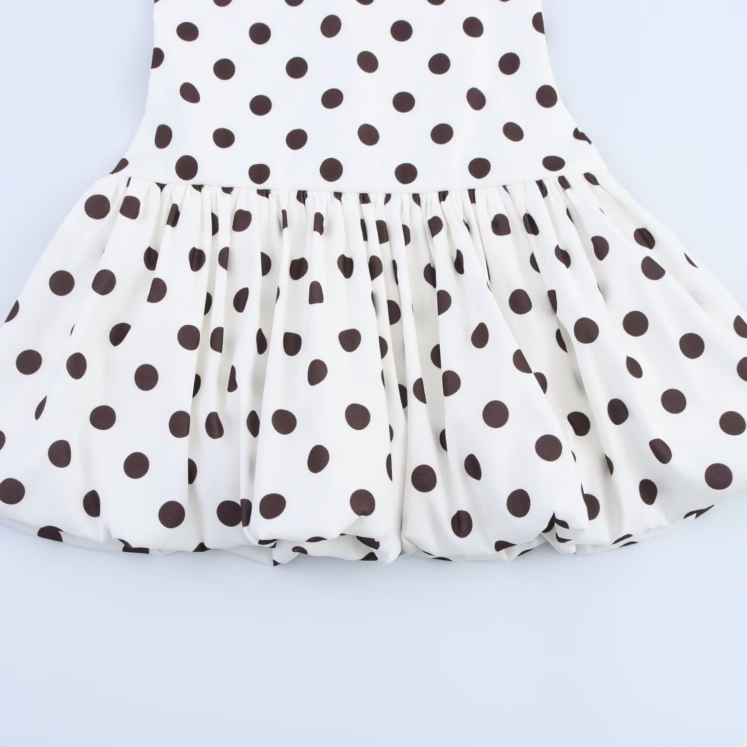 Timeless Feminine Grace – Color-Block Polka Dot Short Dress